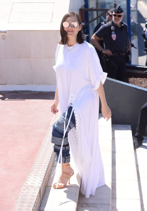 LOVE Marion Cotillard in full Y/PROJECT at Cannes photocall for &ldquo;Les Phantomes d'Isma