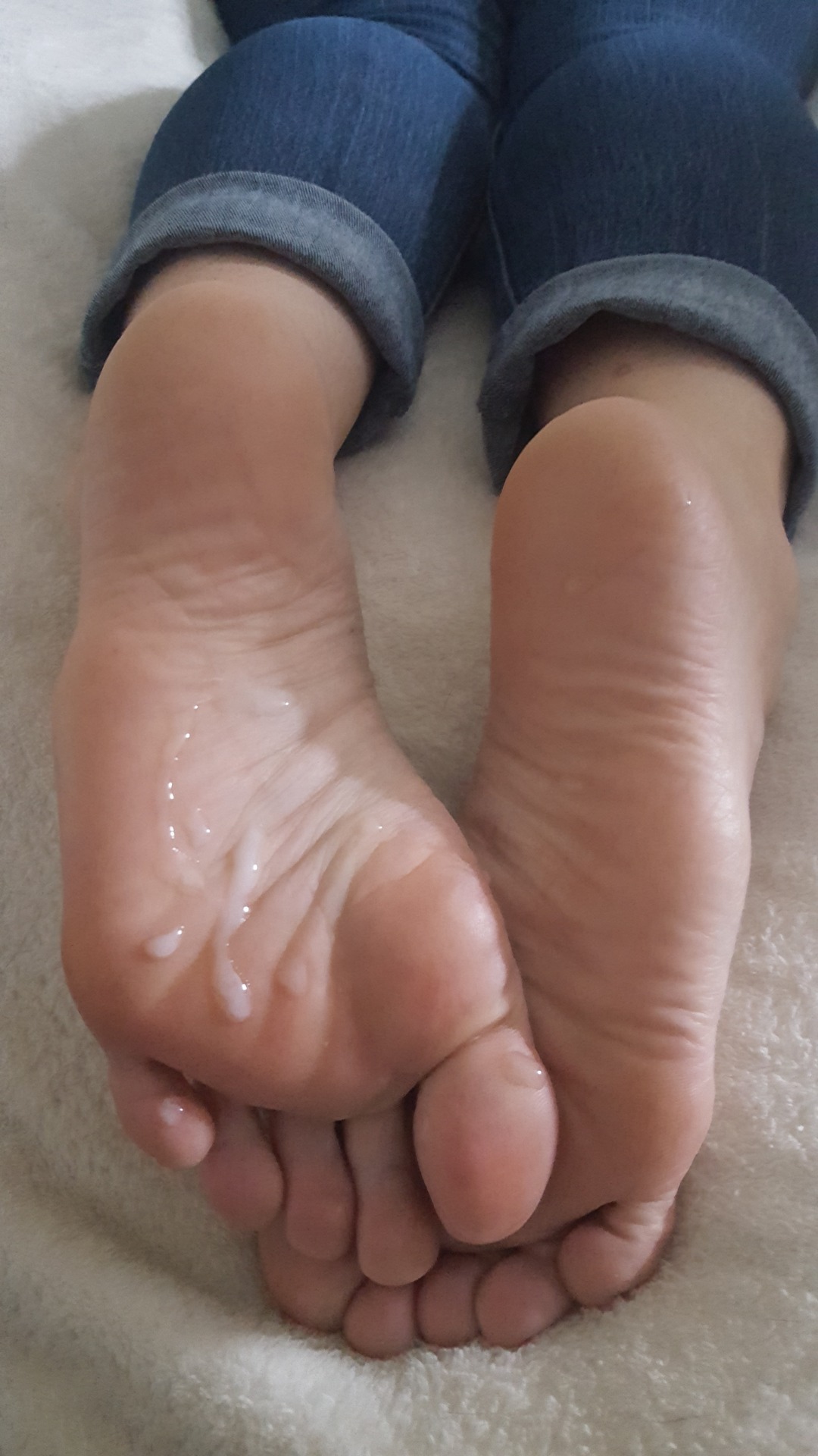 myprettywifesfeet:  Had to glaze my pretty wifes sexy soles.please comment