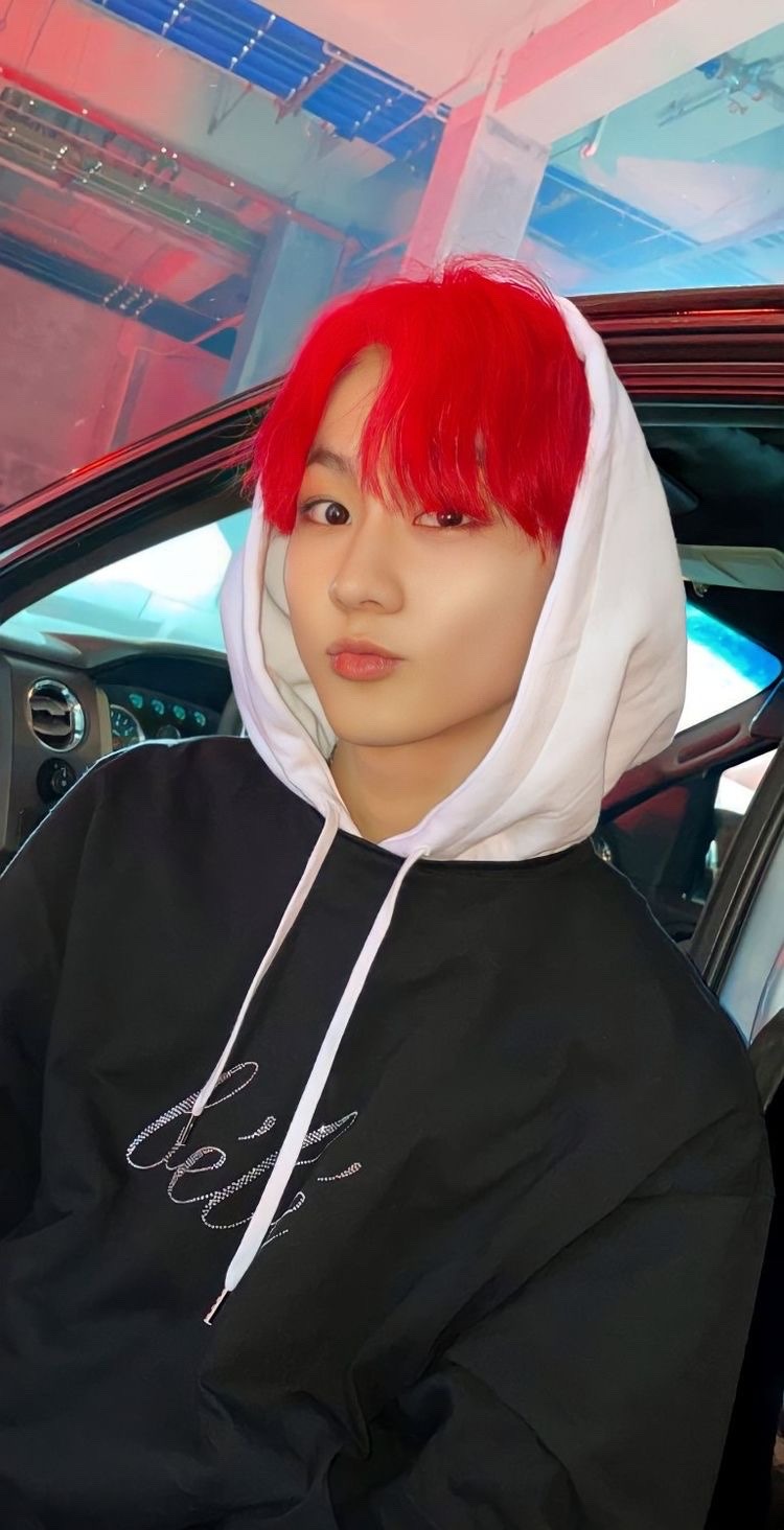 Jungwon Pouting