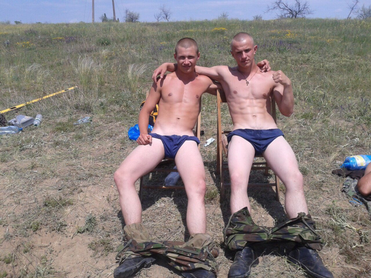 ★ Nude Soldiers ★