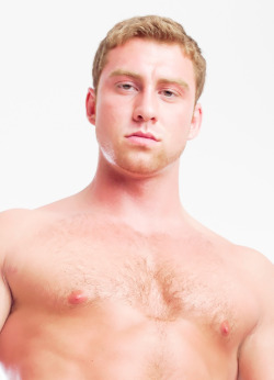 dicksandudes:  Hot and Hung Connor Maguire