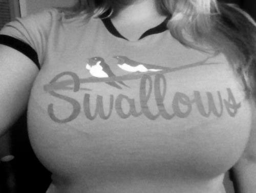 daddysdumbbimbointraining:MmmmHmmmm, swallows.