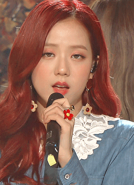 taendelion:Jisoo // Stay + Playing With Fire
