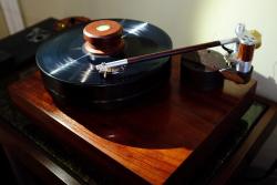 A built-from-scratch turntable with DIY Schroeder inspired tonearm and new Denon DL103R cartridge. via Jerry Raskin's Needle Doctor