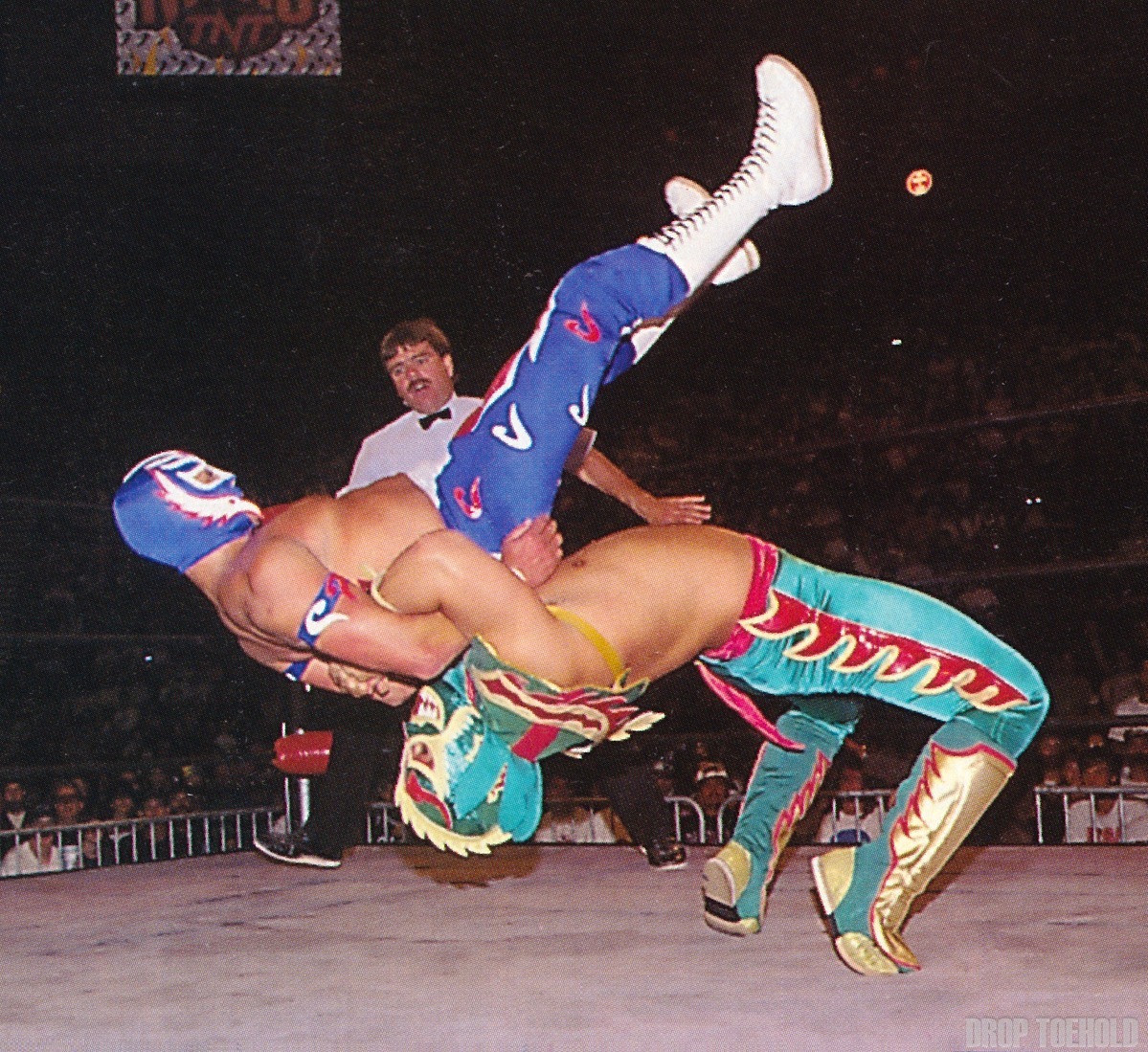 Rey Mysterio Jr. vs. Ultimo Dragon – @fishbulbsuplex on Tumblr