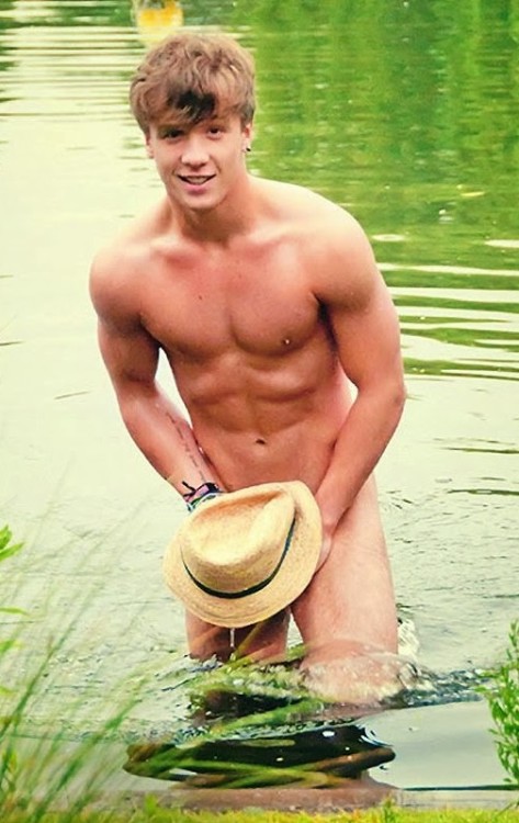 amazingmalenudity: Sam Callahan porn pictures