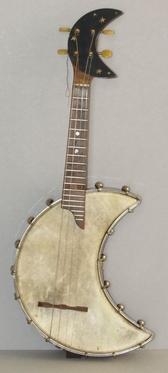 psychedelicatessenn:  bohemianhomes:  Now I want to learn the banjo  monqwes
