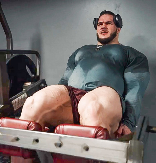 Stills From Nick Walkers Latest YT Video. Just Look At The Size Of That Roid Gut!