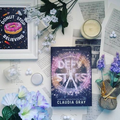 perusingpages: Day 12 / #bookishshapes17 / Purple ift.tt/2joCyiK