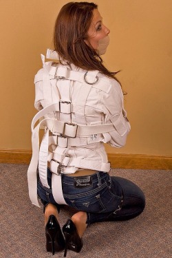 yousickfuckletmeview:  Kidnapped and forced into a straitjacket. 