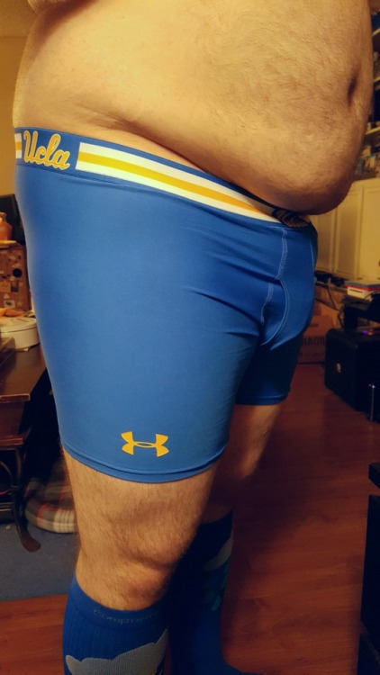 walkingtheline: One of the reasons I make myself wake up before @rubix28 leaves for work. Sexy