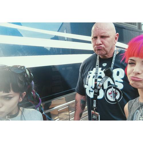 geryonduma: duck faces with dave @renalovelis You guys are so cute akcjakvjv