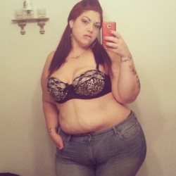 chunkybutfunkymonkies:  follow http://chunkybutfunkymonkies.tumblr.com/ and reblog for more fatties