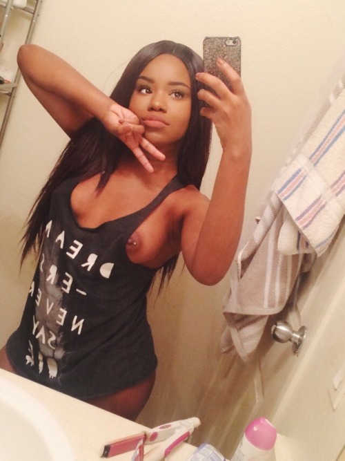 ebonyselfies.tumblr.com/post/160538898769/