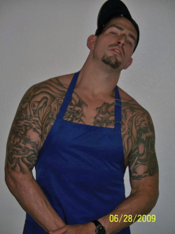 thecircumcisedmaleobsession:  He can come bbq at my place ANY time! ;)   Yum