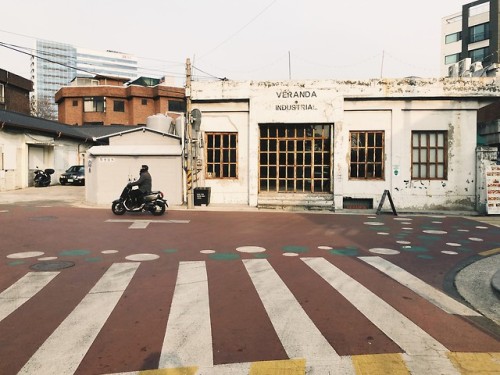 Veranda Industrial and Sajin Changgo, Seongsu-dong.