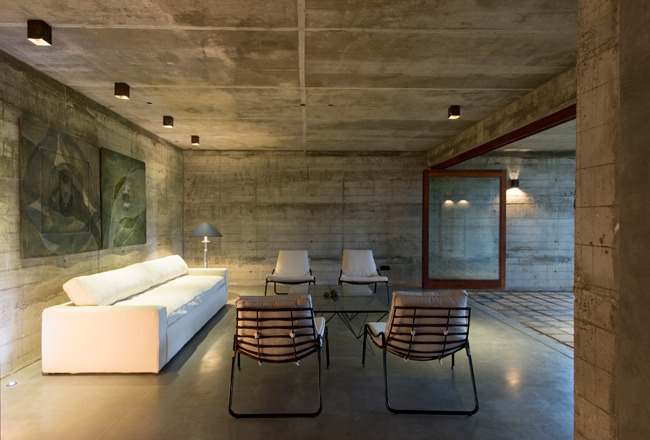 Family Retreat at Malabe Architect Palinda Kannangara