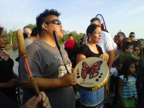 allthecanadianpolitics:  Hundreds of people gather in a vigil to honour and remember Tina Fontaine and Faron Hall; both are first nations who were recently found deceased. Tina Fontaine was found in a bag in the river, murdered. Media reports have come