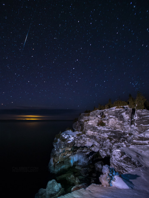 seebest: A shooting star over the Grotto in Bruce Peninsula National Park - Ontario, Canada - March 