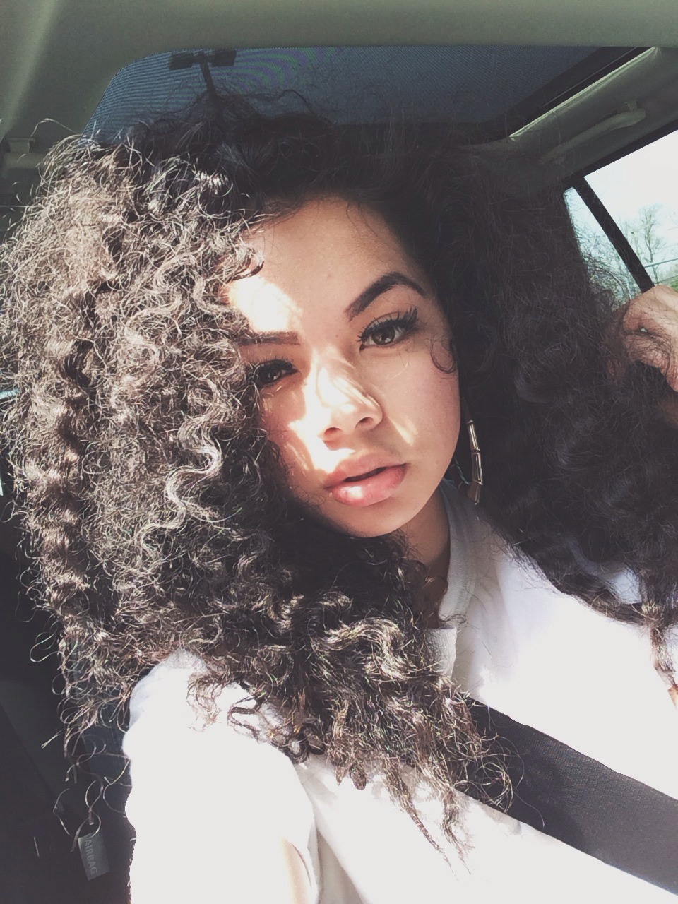 black curly hair girl selfie free pics hd