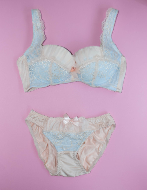 uchimada-official:  Nashi // Uchimada