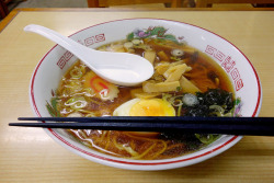 mizunokisu:  Ramen by Dakiny on Flickr.