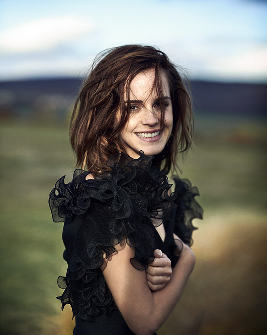 emmaduerrewatson:    Emma Watson photographed by Peter Lindbergh for Vogue Australia,