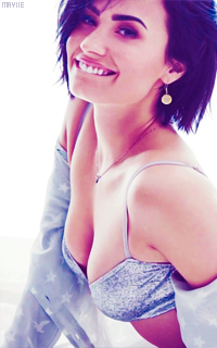 mayiie04:  Demi Lovato (x6)