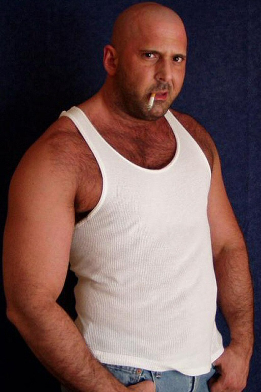 fuckyeahdaddies:  Loads of Daddies at Fuck Yeah Daddies.Click Here to Follow Fuck