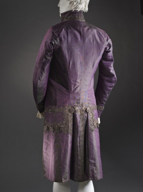thegentlemanscloset:Three piece suit dating to 1790. French. Silk, taffeta. Purple with extensive me