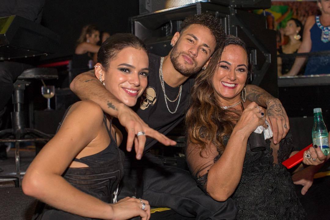 Bruna Marquezine Daily: Photo