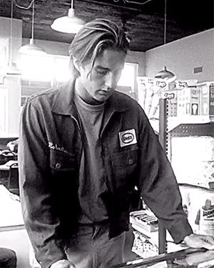 Luke Wilson In BOTTLE ROCKET (SHORT) - 1992