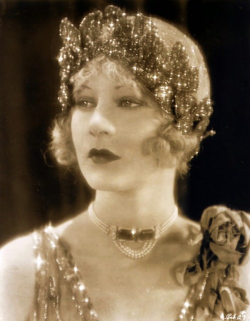 Helene Costello in a publicity shot for “Millionaires” 1926