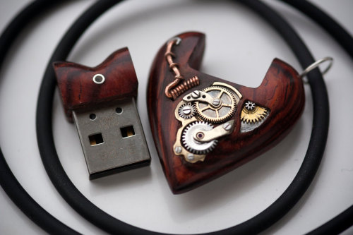 sailaweigh: 32GB USB Heart Pendant by Artype