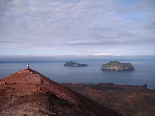 Eldfell vs EyjafjallajökullIt is not often sunny enough on Iceland to see an image like this, the vo