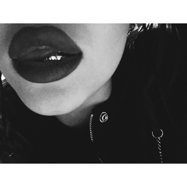 jenner-news:  Kylie: “4u”
