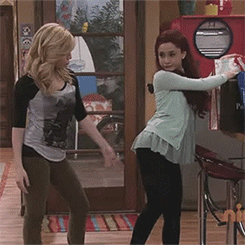 princesspuckell-blog: Sam and Cat are so straight though   Is it wrong that I’m