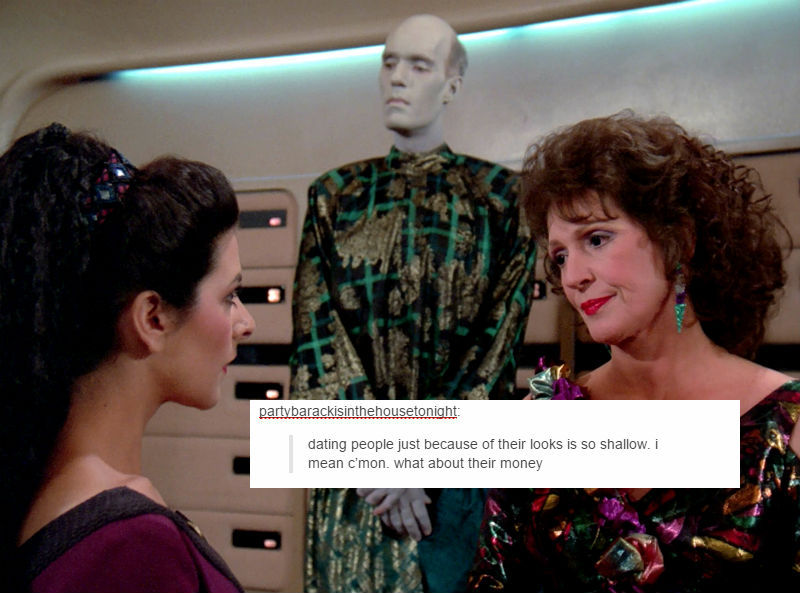 mysterytwinsclassic:  *patrick from spongebob voice* LOOK AT IT tng edition, as promised