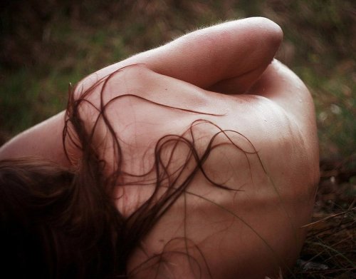 eikadan:  Falling slowlyAleksandra Kaniewska 