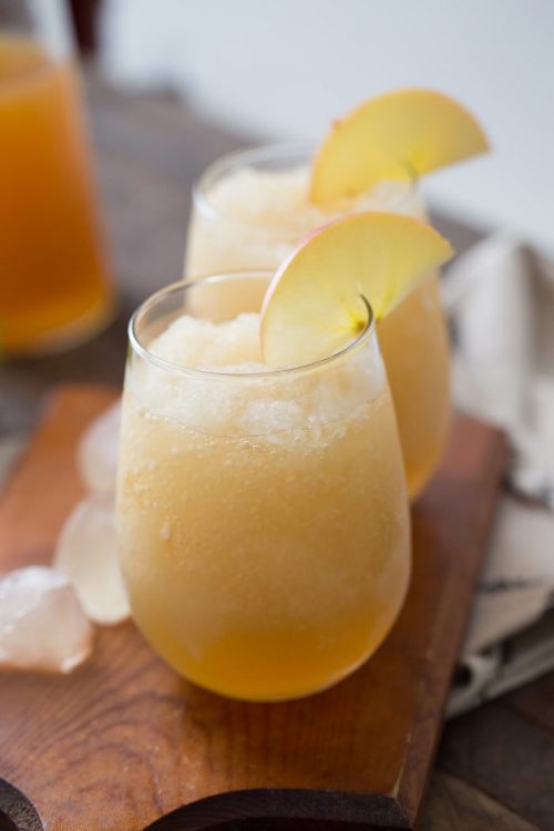 foodffs: Caramel Apple Wine Slushies Really nice recipes. Every hour. Show me what you cooked!