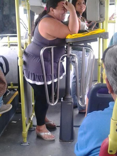 Aquele momento que você entala na catraca: