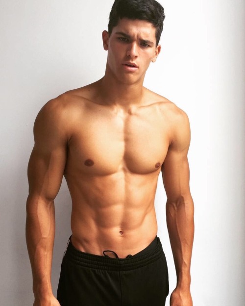 lovingmalemodels: Trevor Signorino 