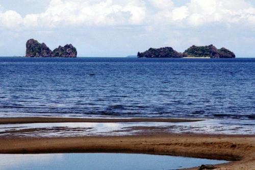 Ozette Islands from Cape Alava, Olympic National Park, Clallam County, Washington, 2000.This was tak