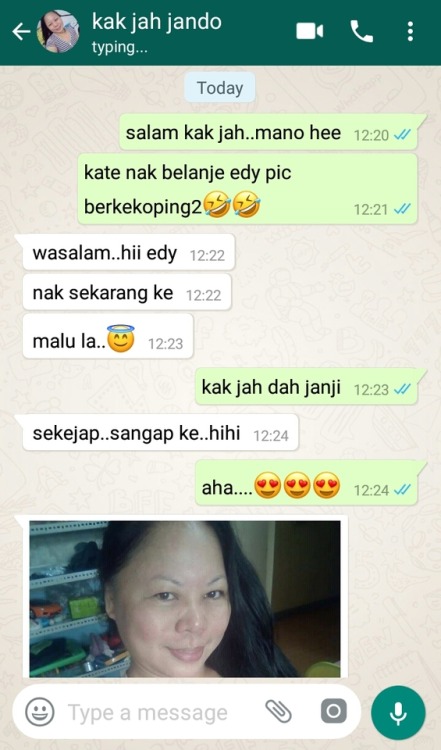 gataibelakang: dencomeback9: nanti denn sonang2 denn up lagi koleksi penuh kak jah jando ni denn nak