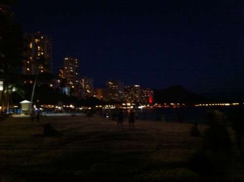 gummijay:  A catamaran ride in Waikiki with a fireworks show. I love my job. I got bored and flew to Hawaii for 40$!!