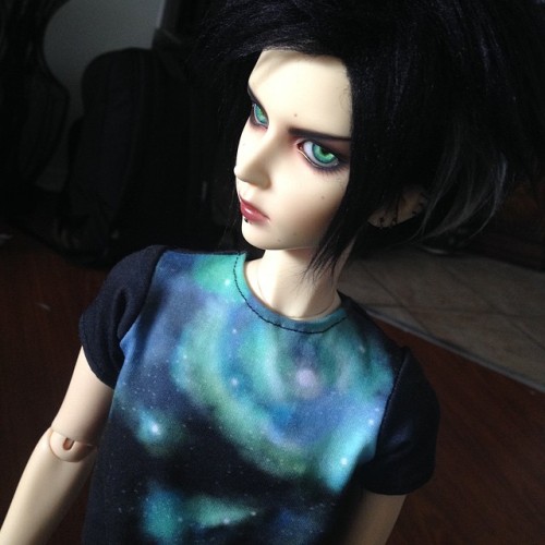 dark-delicacies: Haylee got a new shirt from Milk&honey this weekend at Doll North!! @shiroiyuki