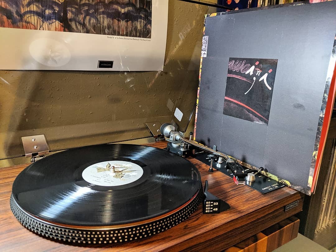 Bon Iver ‘i,i’, 2019. Great album, really excellent vinyl packaging and at a price not at all unreasonable 👍
https://www.instagram.com/p/B2NLAi2ppll/?igshid=55oaoobbueg