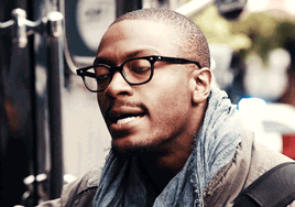 other-romantic-verbs:  Leverage Meme: Favorite Accessories 1/5 Glasses 