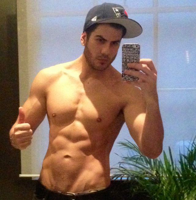 girthfan:  colungafrank:  26 yo escort  Huge fatty