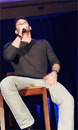 jacklesonmymind:  jensenfans:  Jensen + His Thighs // Requested by Anonymous  stop